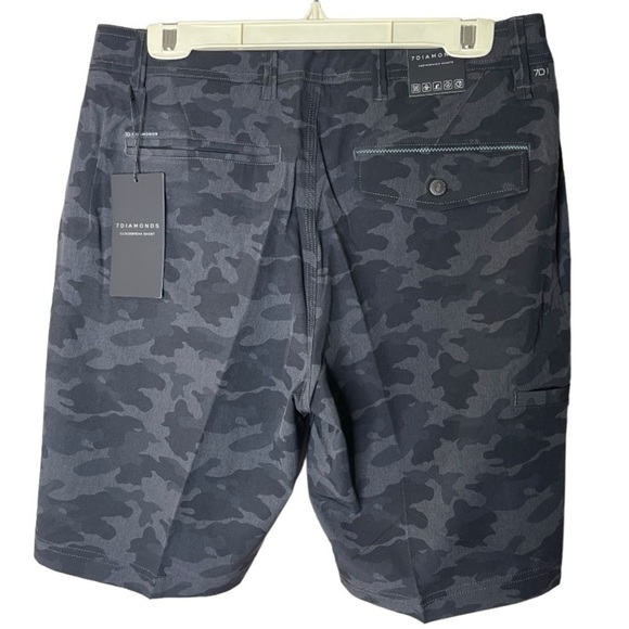 7 Diamonds Cloudbreak Hybrid Short Sz 31 NWT - Picture 2 of 6